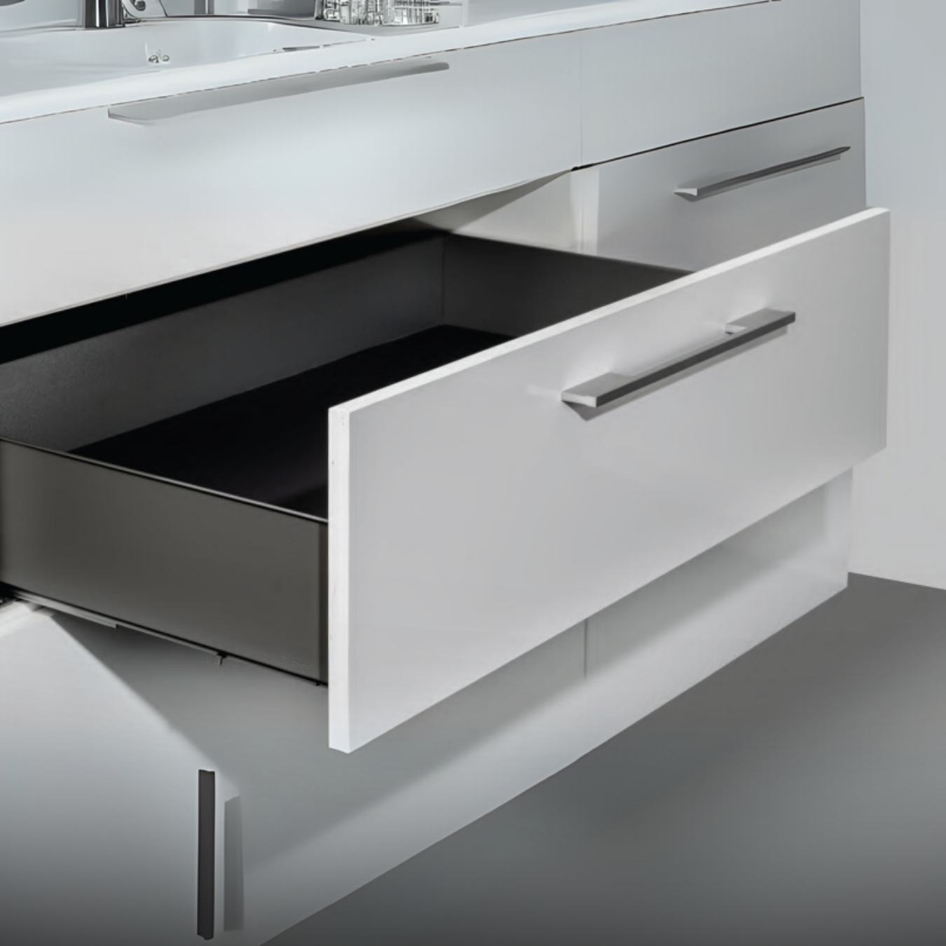 Super Slim Box - Medium